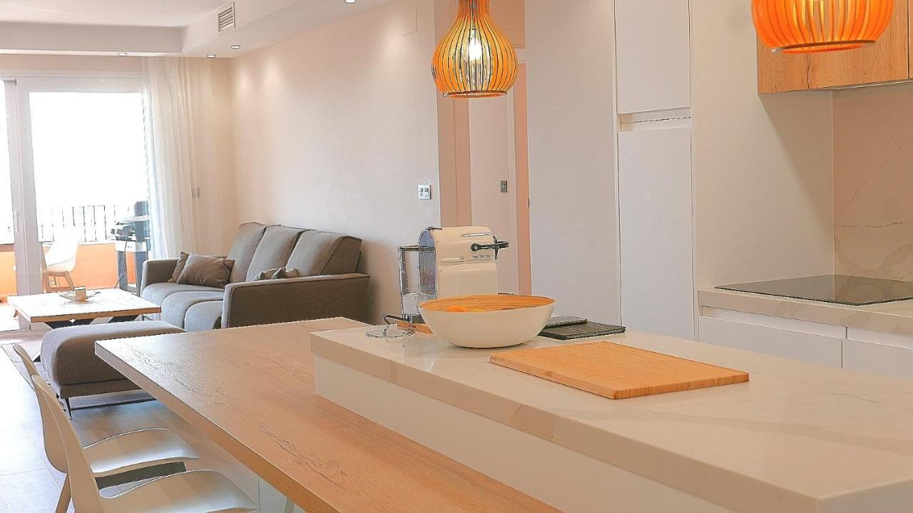 Apartment Beautiful Penthouse On Golden Mile, Near
